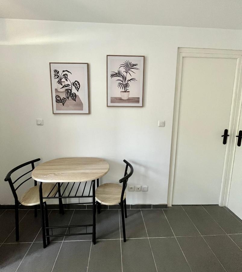 Le Central : Appartement Cosy Et Calme Saint-Germain-de-Joux Exterior photo